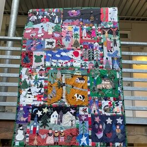 Gorgeous Handmade Patchwork Quilt Christmas Village Blanket vintage 1993
